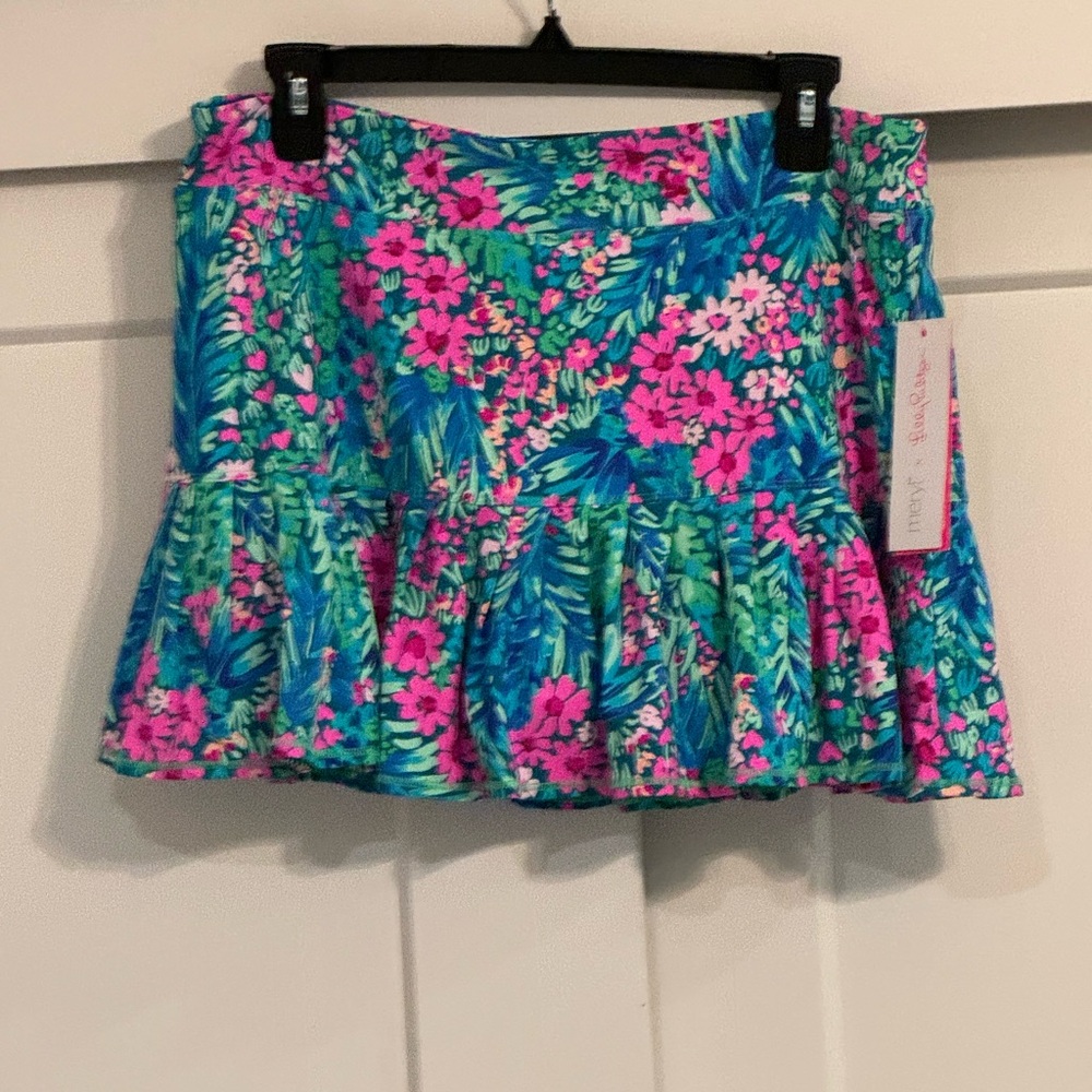 Lilly Pulitzer Taye skort UPF 50+.  Multi Tiny Garden print.  Sz L.  NWT.